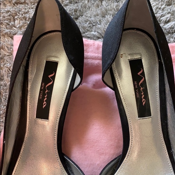 Black Nina 2 inch Low Heels 👠 - Picture 6 of 7